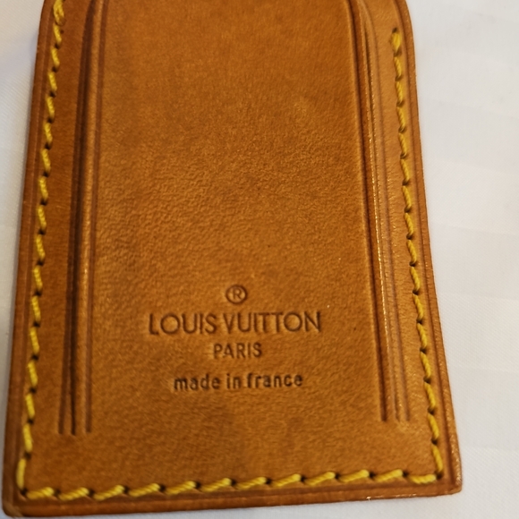 Authentic Louis Vuitton Leather Luggage tag - Picture 2 of 8